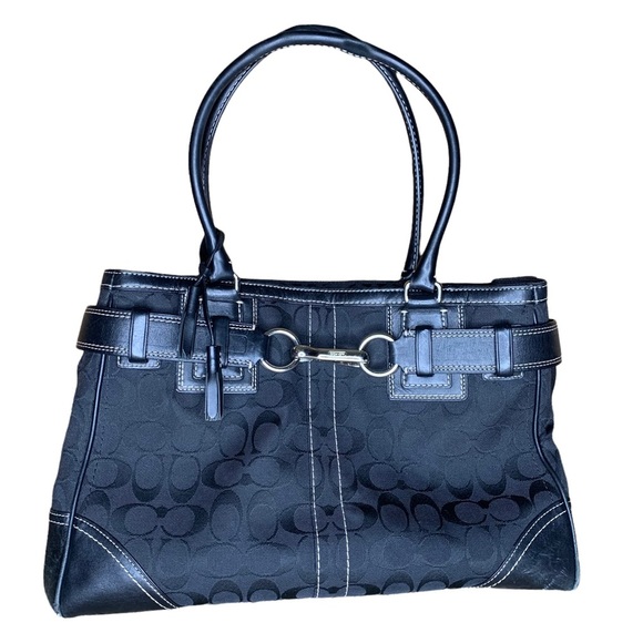 Coach Handbags - Coach Hampton bag